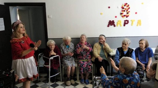 «Ялта» на шоссе Революции фото